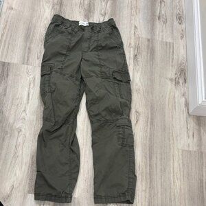 Abercrombie Kids dark green cargo pants size 15/16
